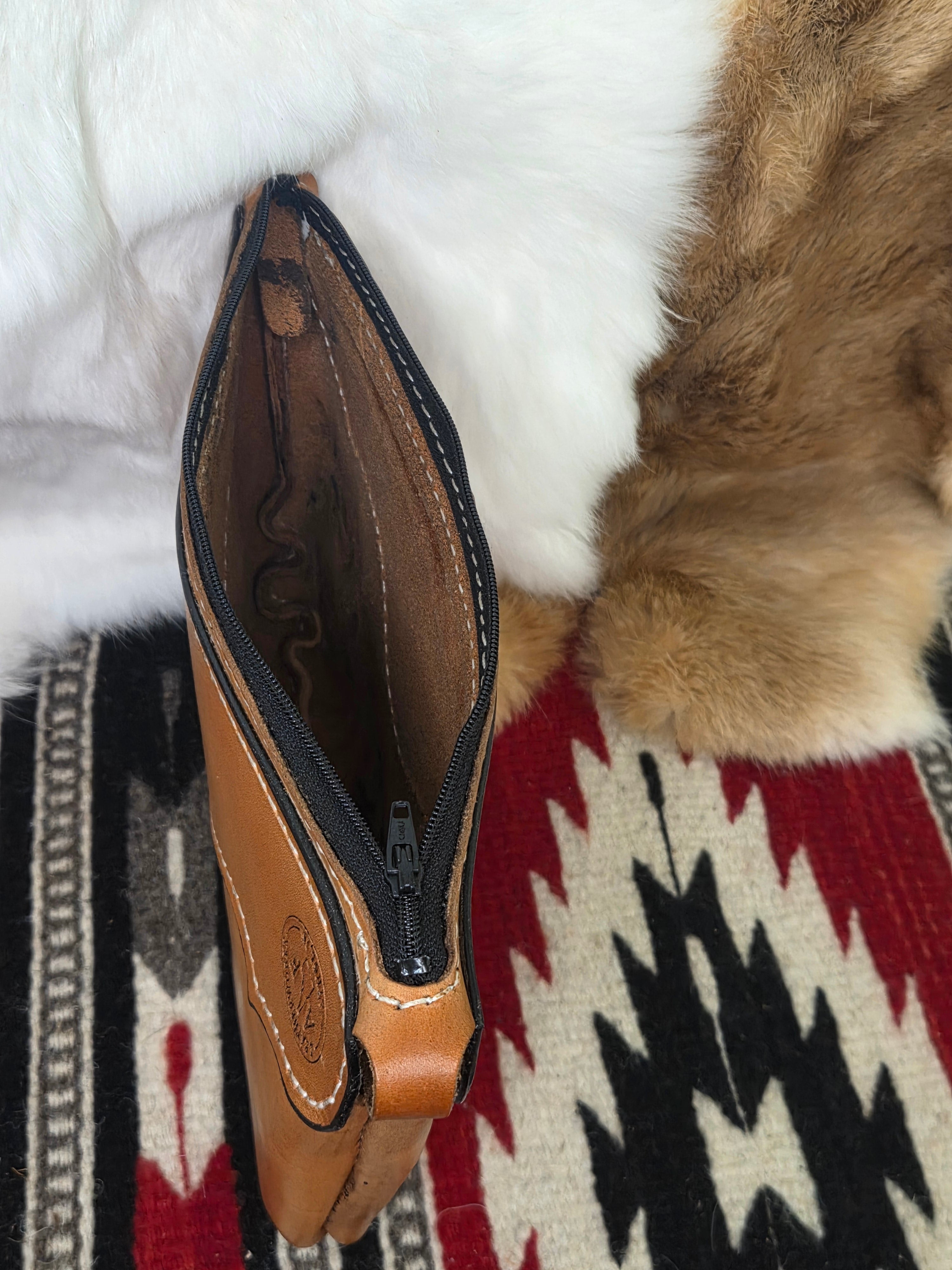 Wristlet purse